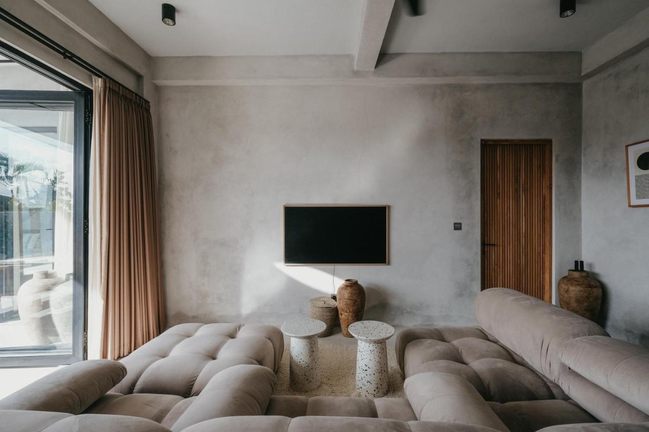 Concrete Retreat Umalas Villa *